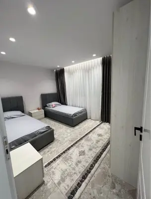 Shtëpi private 2+1 me qera në Tiranë, 100 m². Foto 3 nga 8