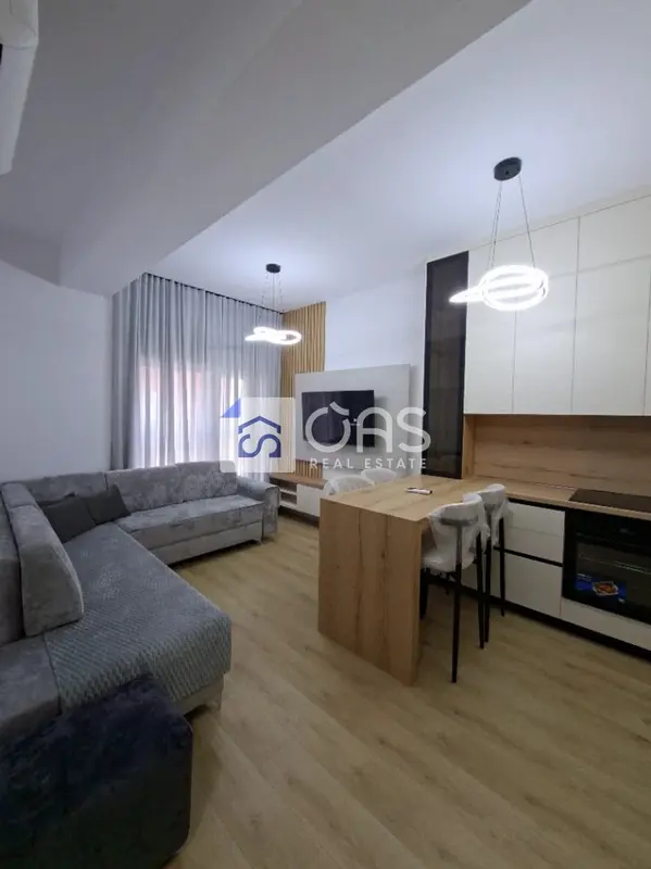 Appartamento 1+1 in affitto ad Ali Demi, Tirana, 60 m²