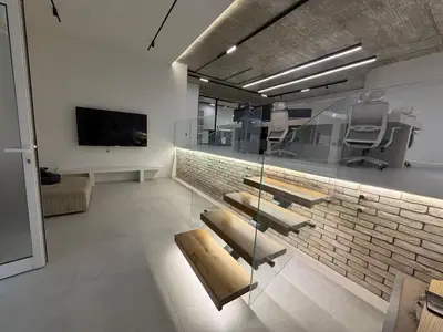 Zyrë me qera në Liqeni i Thatë, Tiranë, 100 m². Foto 3 nga 4