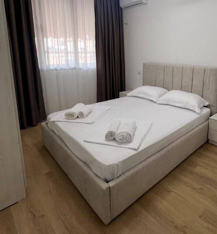Apartment 1+1 for rent in Rruga e Kavajës, Tirana, 85 m². Photo 3 of 3