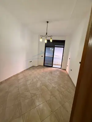 Ufficio in affitto a kompleksi Panorama, Tirana, 94 m². Foto 1 di 6