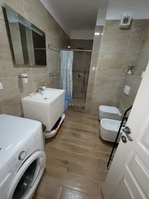 Apartament 2+1 me qera në Golden Park, Tiranë, 94 m². Foto 7 nga 7