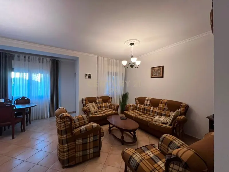 Appartamento 2+1 in affitto a Rruga Medar Shtylla, Tirana, 106 m²