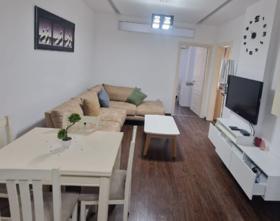Apartment 2+1 for rent in Fresku, Tirana, 90 m². Photo 2 of 3