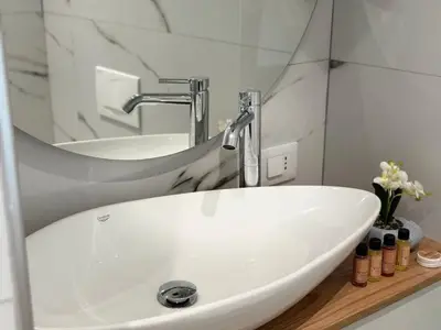 Room for rent in Lungomare, Vlorë, 45 m². Photo 9 of 10