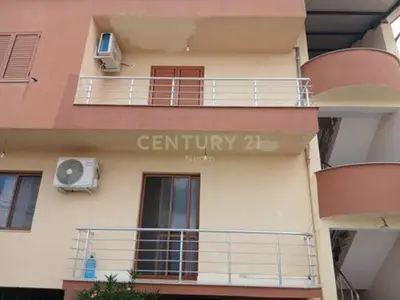 Apartament 2+1 me qera në Spitali Ushtarak, Tiranë, 130 m². Foto 1 nga 5