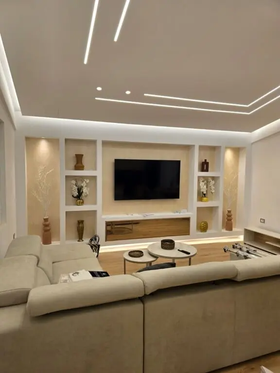 Shtëpi private me qera në Petrelë, Tiranë, 200 m²