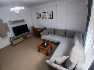 Apartament 2+1 me qera në Kodra e Diellit, Tiranë, 93 m². Foto 4 nga 8
