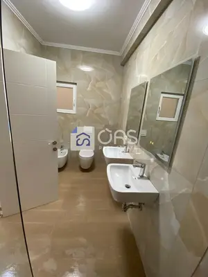Apartament 1+1 me qera në Bulevardi i Ri, Tiranë, 78 m². Foto 4 nga 5