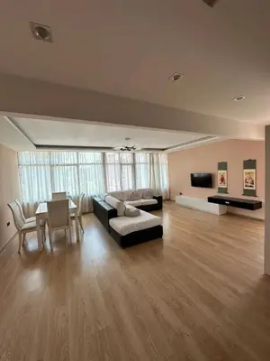 Apartment 2+1 for rent in Laprakë, Tirana, 140 m². Photo 3 of 8