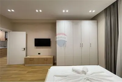 Apartment 1+1 for rent in Rruga Dush Strati, Vlorë, 75 m². Photo 2 of 8