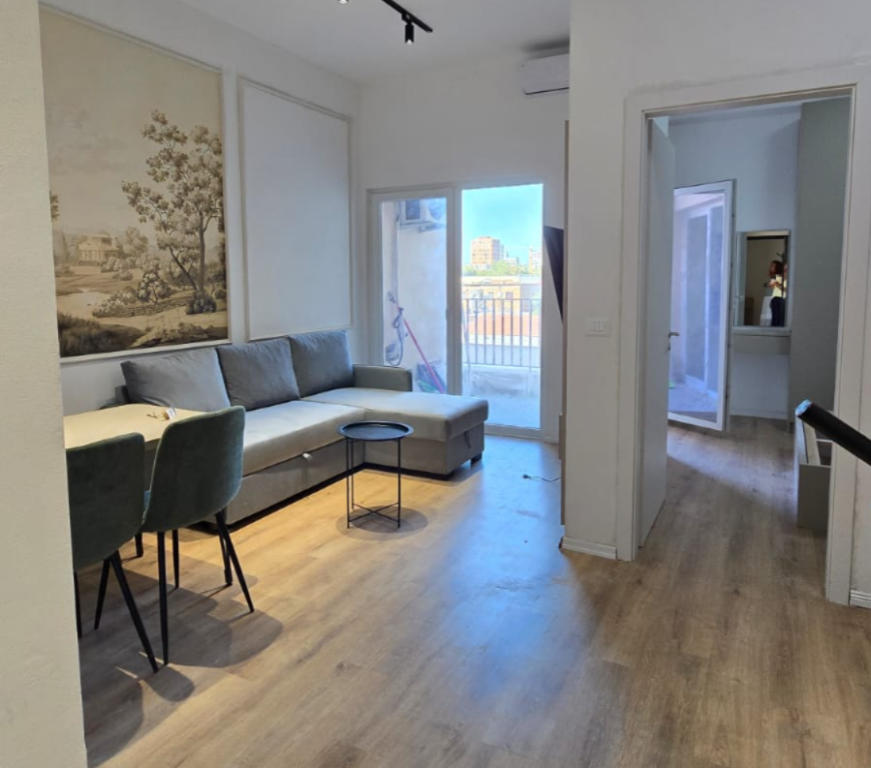 Appartamento 1+1 in affitto a Laprakë, Tirana, 65 m². Foto 1 di 3