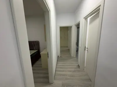 Apartament 2+2 me qera në Don Bosko, Tiranë, 100 m². Foto 3 nga 12