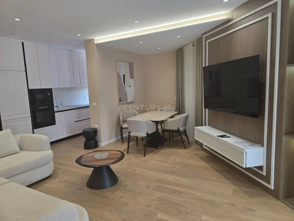 Appartamento 2+1 in affitto a Rruga e Durrësit, Tirana, 117 m². Foto 1 di 6
