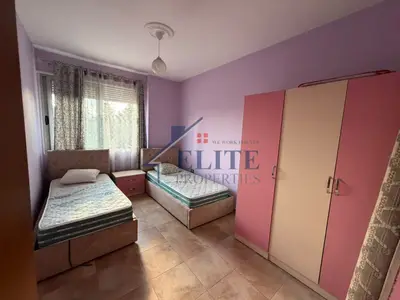 Appartamento 2+1 in affitto a Kthesa e Kamzës, Tirana, 104 m². Foto 6 di 7