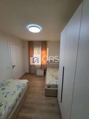 Apartament 2+1 me qera në Rruga e Barrikadave, Tiranë, 70 m². Foto 7 nga 9