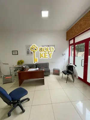 Locale commerciale in affitto a Qendër, Durazzo, 93 m². Foto 2 di 7