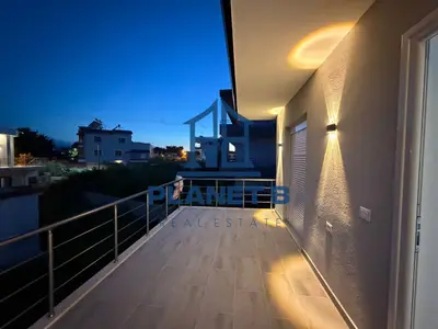 Appartamento in affitto a Plazhi i Vjetër, Valona, 60 m². Foto 2 di 7