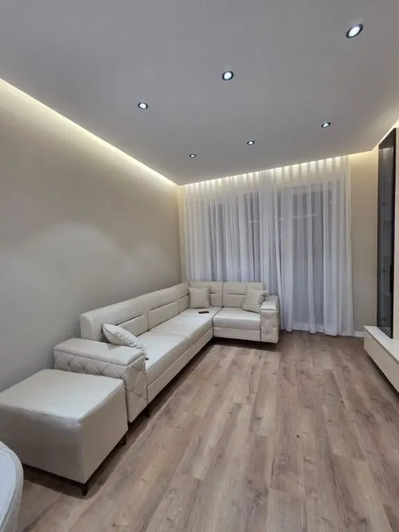 Apartment 1+1 for rent in Rruga 5 Maji, Tirana, 70 m²