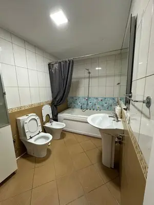 Apartament 1+1 me qera në Komuna e Parisit, Tiranë, 65 m². Foto 5 nga 7