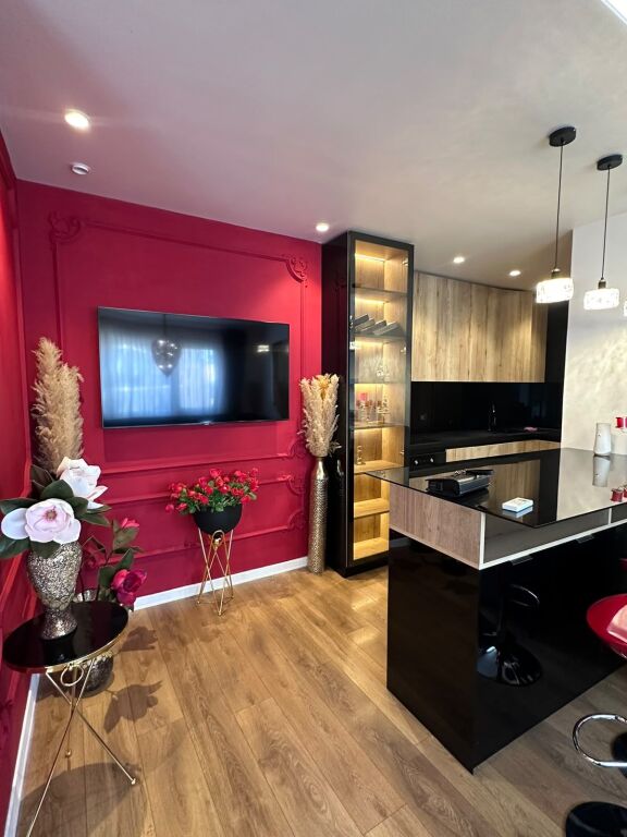 Appartamento 1+1 in affitto a Rruga e Kosovarëve, Tirana, 65 m². Foto 3 di 3