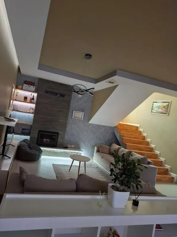 Vilë me qera në Baldushk, Tiranë, 250 m²