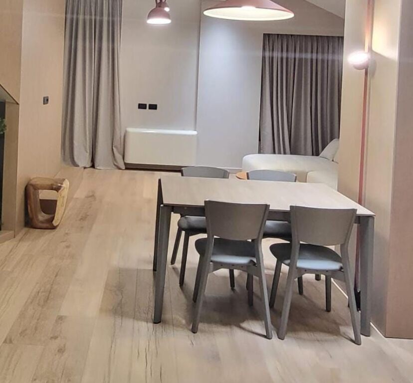 Dupleks 3+1 me qera në Kodra e Diellit, Tiranë, 180 m². Foto 2 nga 3