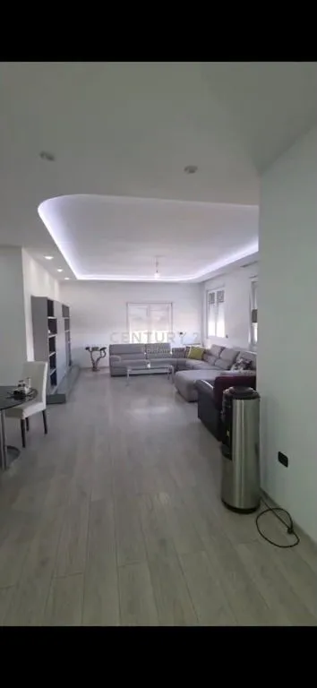Apartament 4+1 me qera në Rruga Adria, Durrës, 180 m². Foto 1 nga 12