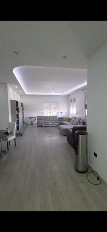 Apartament 4+1 me qera në Rruga Adria, Durrës, 180 m²