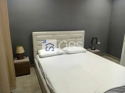 Apartament 1+1 me qera në Blloku, Tiranë, 50 m². Foto 3 nga 8