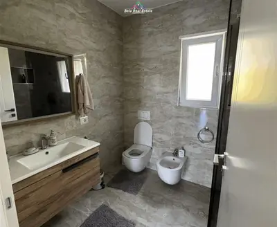 Villa for rent in Laknas, Kamëz, 300 m². Photo 9 of 9
