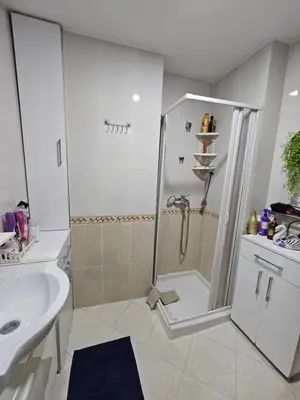 Apartament 1+1 me qera në Rruga e Bogdanëve, Tiranë, 86 m². Foto 8 nga 8
