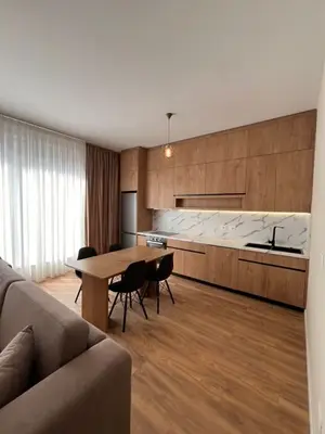 Appartamento 1+1 in affitto a Rruga Siri Kodra, Tirana, 73 m². Foto 1 di 7