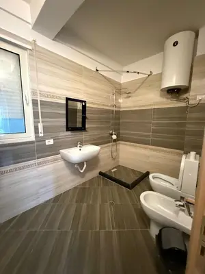 Apartament 2+1 me qera në Liqeni i Thatë, Tiranë, 86 m². Foto 8 nga 8